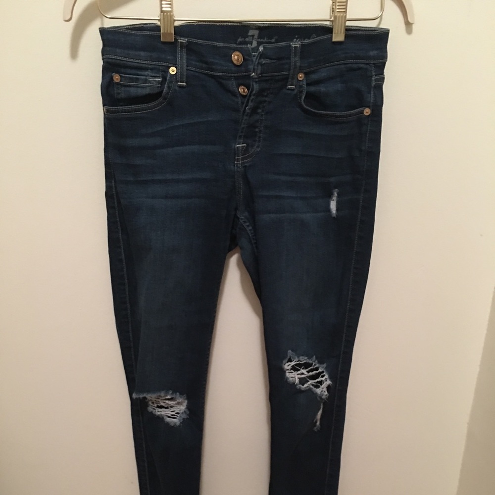 Josefina skinny boyfriend
